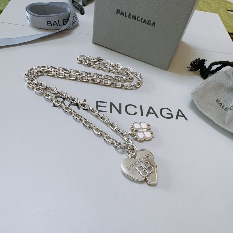 Ba1en*iaga necklaces
